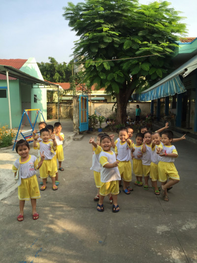 Làm sao để khuyến khích trẻ vận động ngoài trời nhiều hơn?