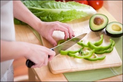 Ăn dặm đủ chất là chưa đủ, bé có thể đau bụng nếu mẹ không biết các quy tắc sau