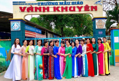 Hưởng ứng tuần lễ mặc áo dài