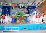 bé vui hội trăng rằm
