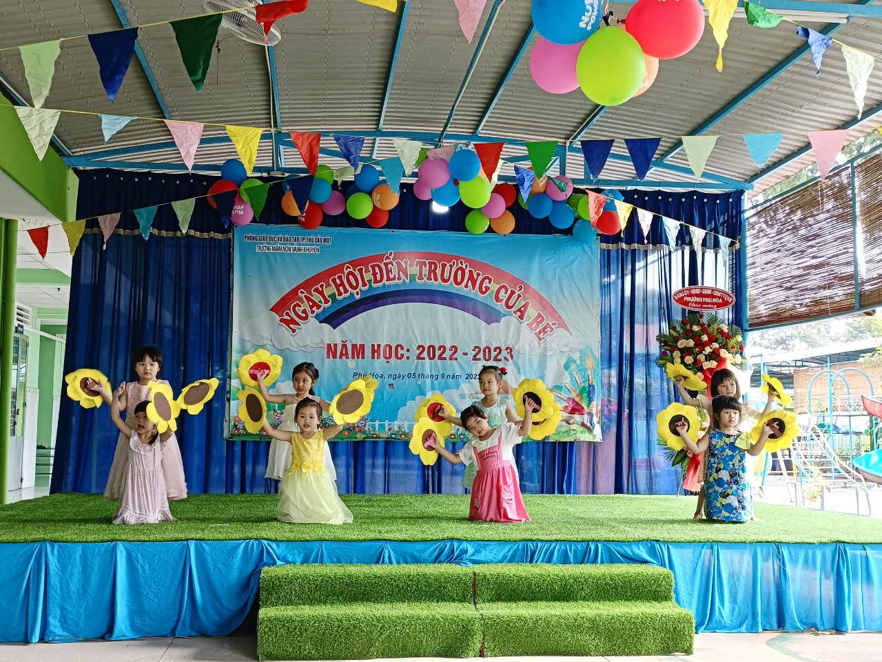 khai giảng